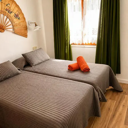Prázdninový dům Paraiso - Con Piscina Privada Y Aire Acondicionado Totalmente Renovada Newly Renovated L' Escala
