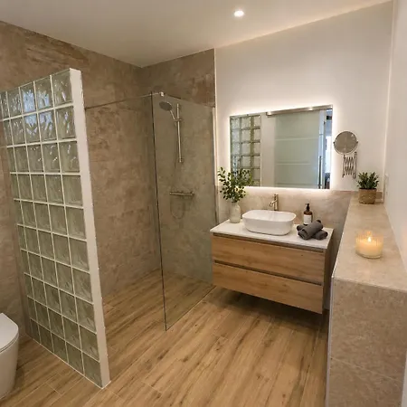 Paraiso - Con Piscina Privada Y Aire Acondicionado Totalmente Renovada Newly Renovated *